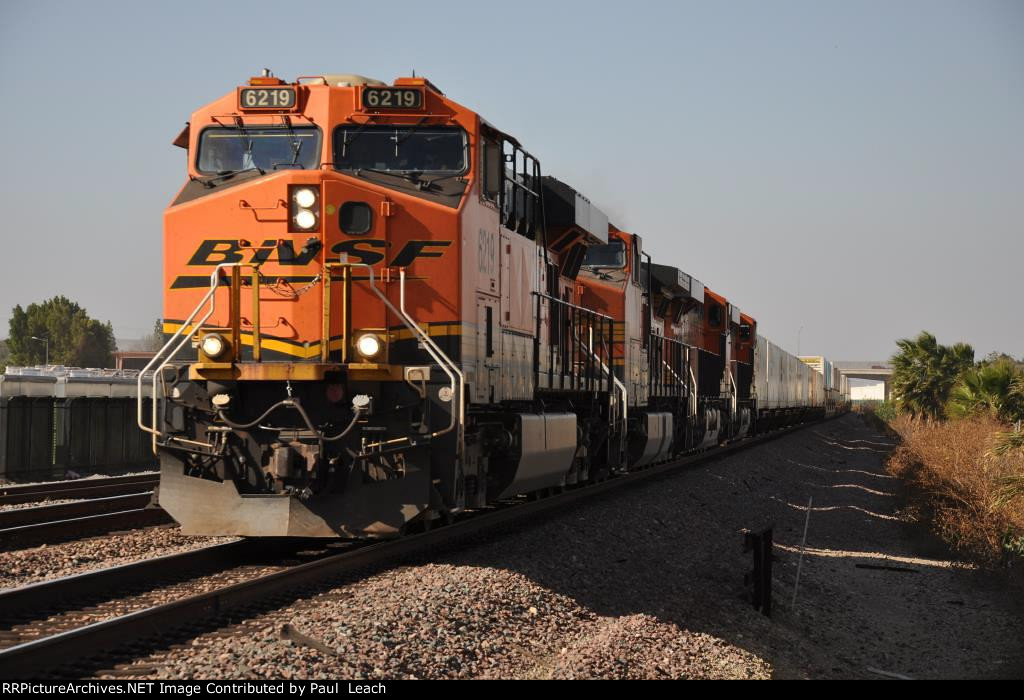 Intermodal cruises west